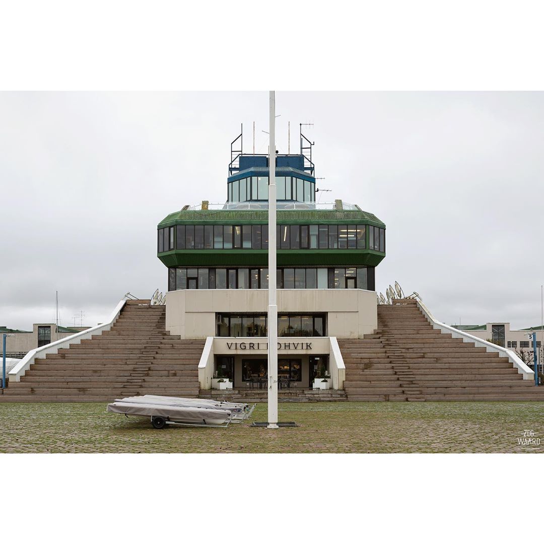 Yacht Club